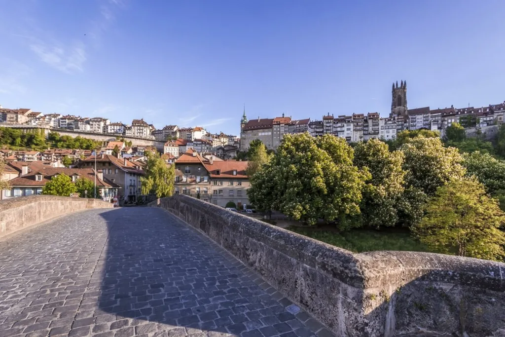 fribourg-středověký most