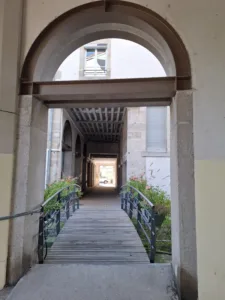 Průhledy v La Loire v Brives-Charensac