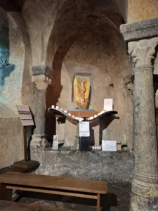 Le Puy en Velay La chapelle St-Michel-ďAiguilhe Sv. Jiří