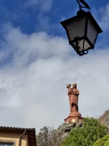 Le Puy de velay Statue de Notre-Dame de France