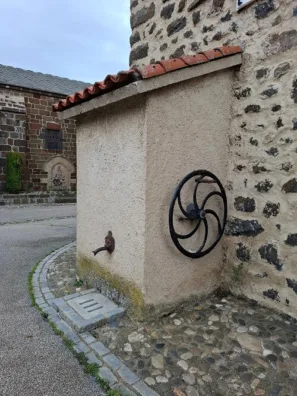 fontánka na pití Saint-Christophe-sur-Dolaison