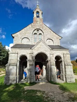 kostel Sv. Rocha Chapelle Saint-Roch de Lajo