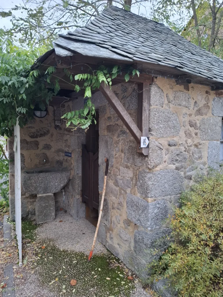 Campuac veřejná toaleta