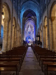 Église Saint-Sauveur oltář