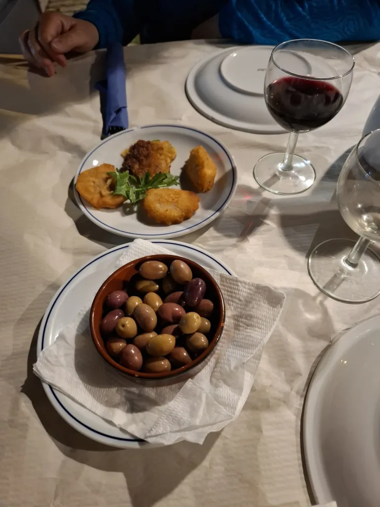 Viana do Castelo Adega do Padrinho rissois