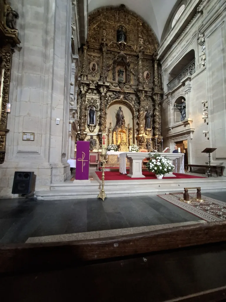 kostel sv Bartolomeje pontevedra oltář