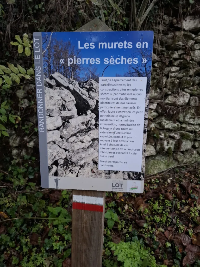 Saint-Jean-le-Froid suché zídky