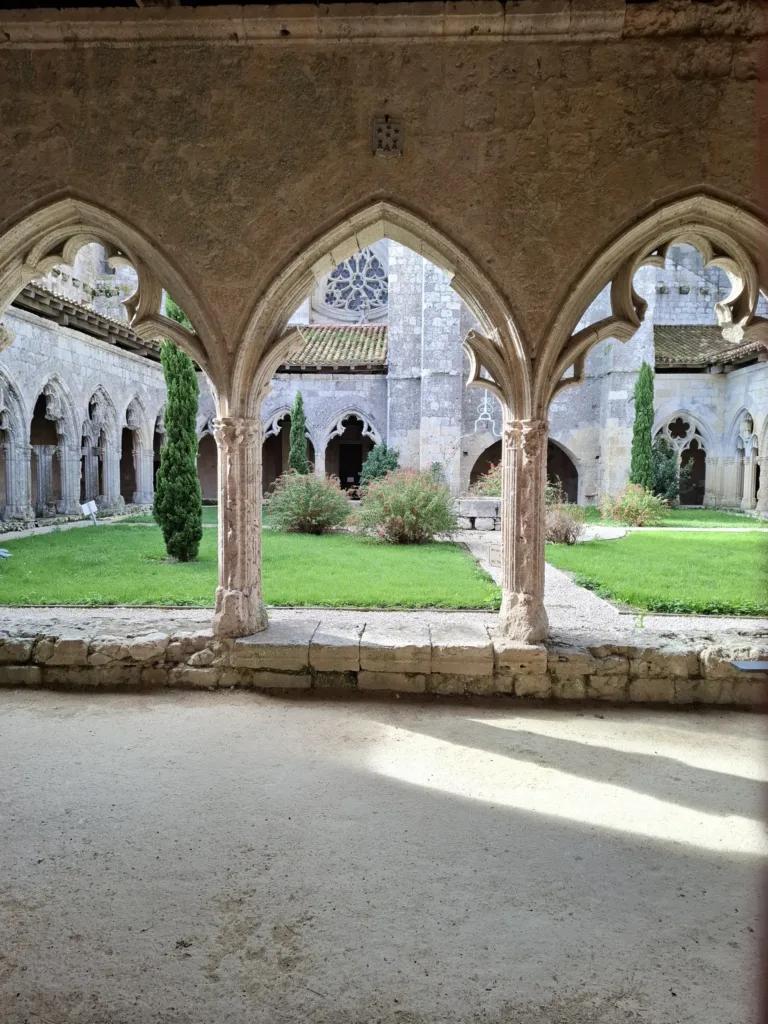 Klášter La Roumieu klika