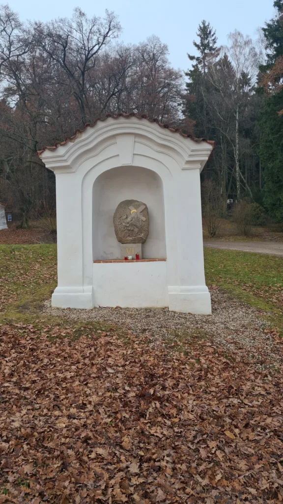 Křížová cesta Skalka u Mníšku pod Brdy