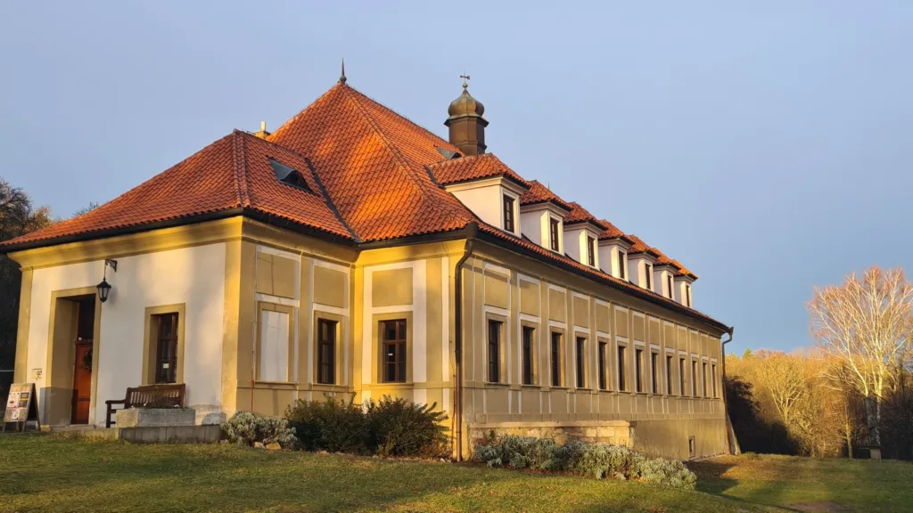 Barokní Areál Skalka Mníšek pod Brdy