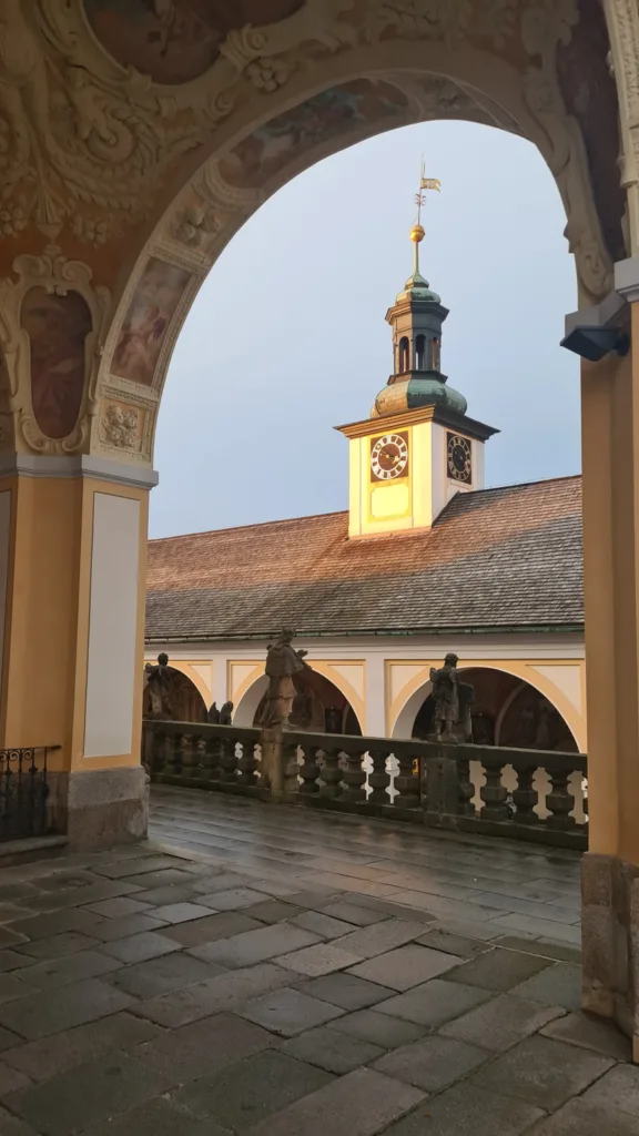 Svatá hora Příbram hodinová věž