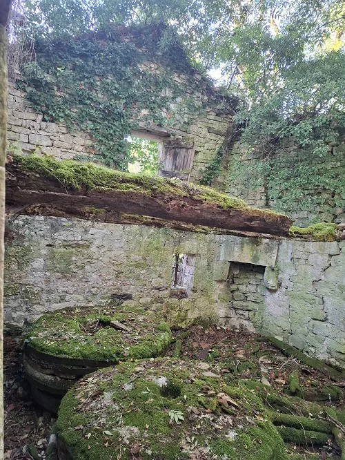 Cahors starý mlýn mlýnské kameny