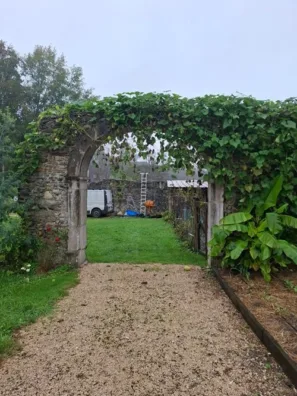 Castetnau-Camblong brána čajot