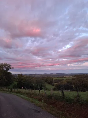 Východ slunce Gaskoňsko