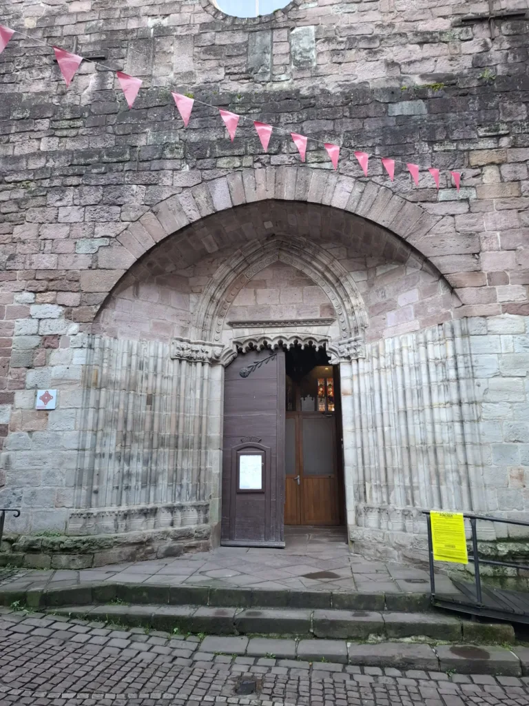 Saint Jean Pied de Port vstup notre Dame