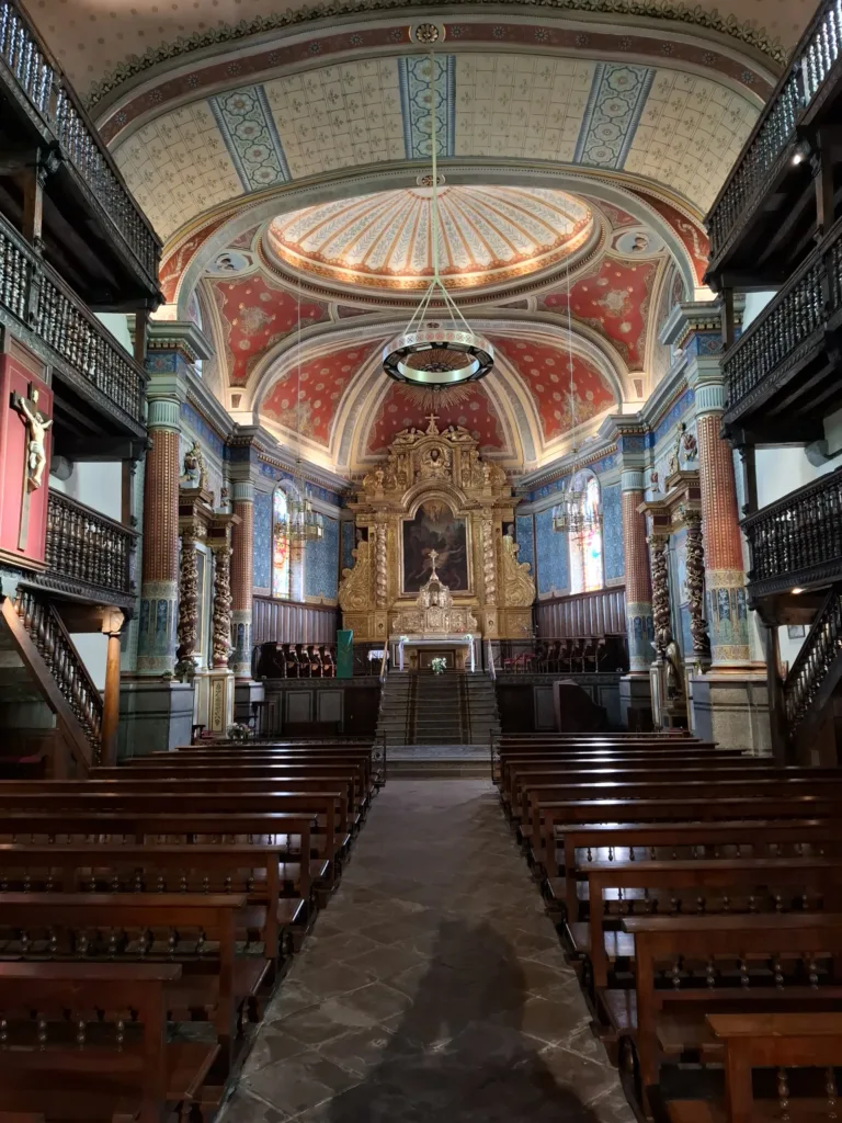 Cambo les Bains Saint Laurent interier