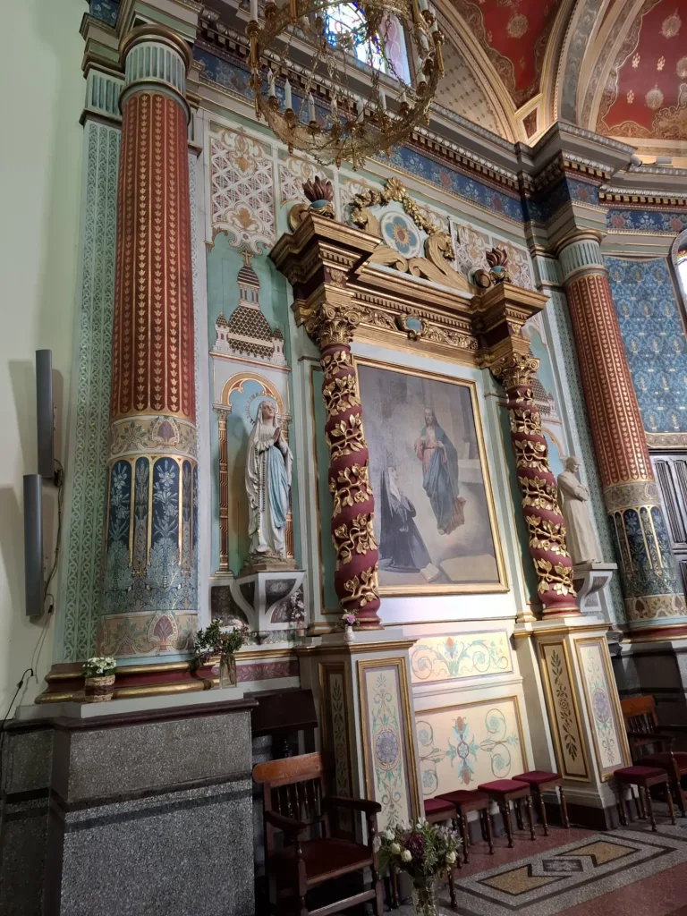 Cambo les Bains Saint Laurent postranní oltář