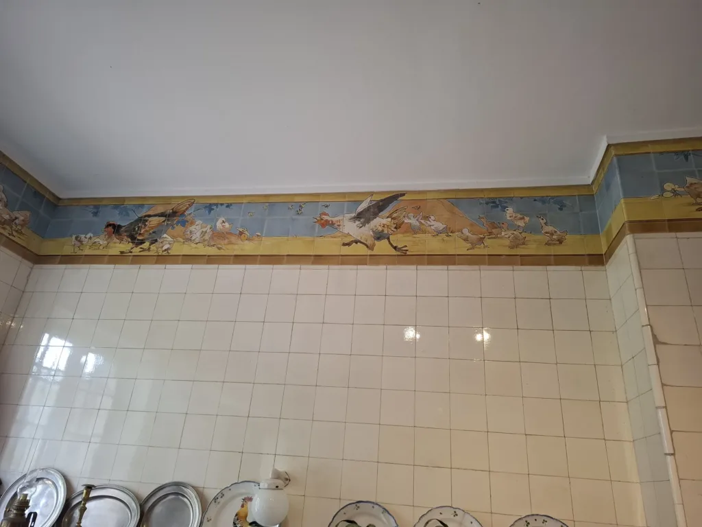 Vila Arnaga obklad kuchyně