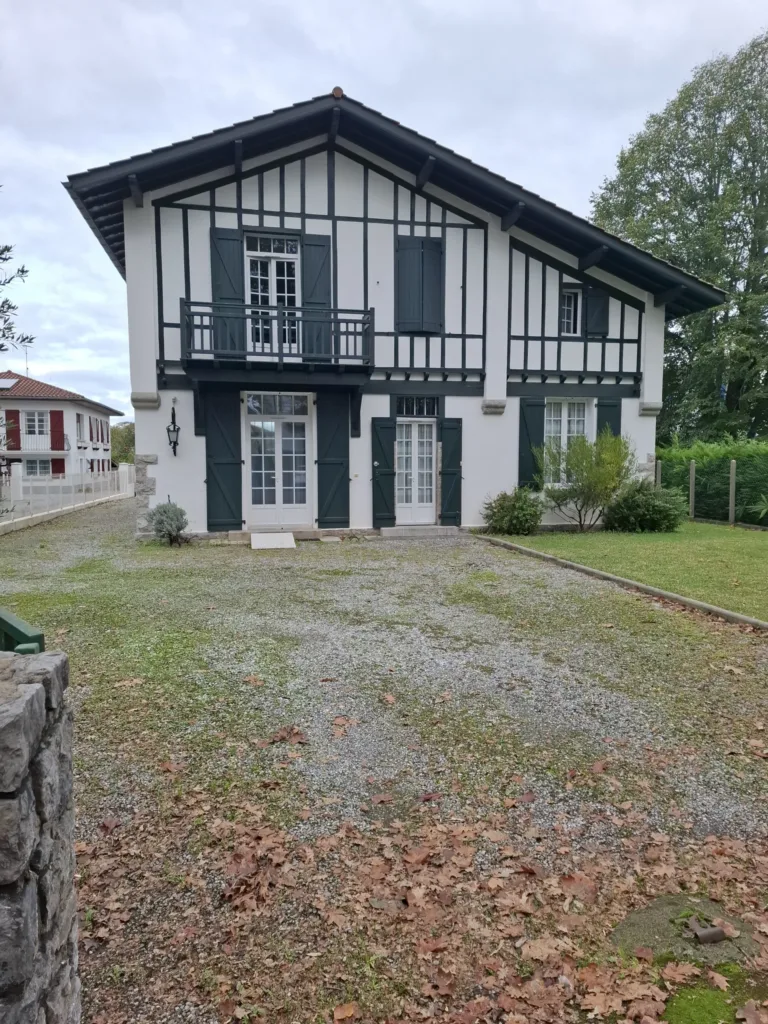 Cambo-les-Bains Alej Edmonda Rostanda dům