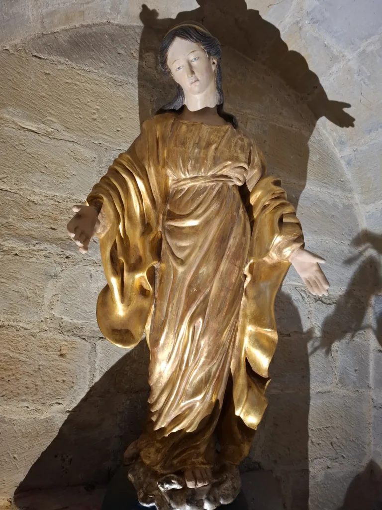 Eglise Saint-Étienne d'Espelette madona