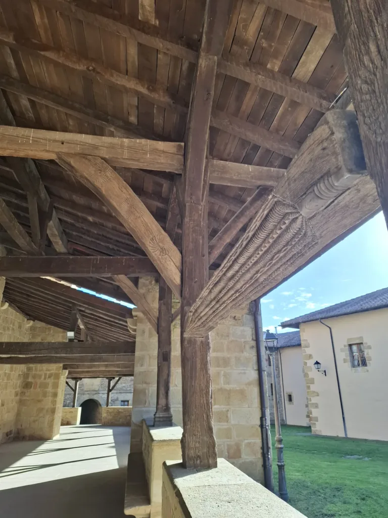 Eliza Zenarruzako Santa Maria Colegiata vyřezávaný detail