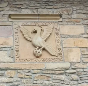 Eliza Zenarruzako Santa Maria Colegiata havran hlava