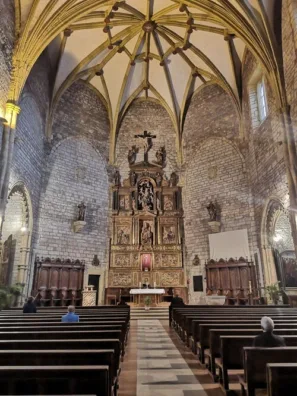 Kostel San Pedro Zumaia interier 