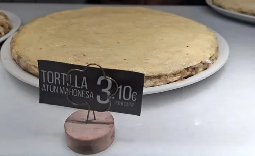 Tortilla de patatas tuňák a&nbsp;majonéza Santander