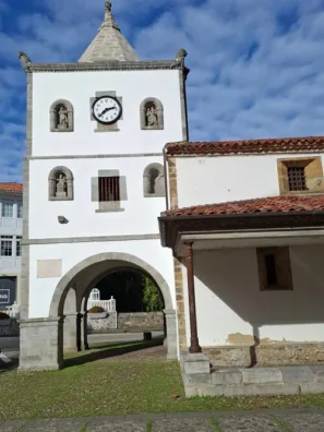 Iglesia de Santa María Soto de Luiña 