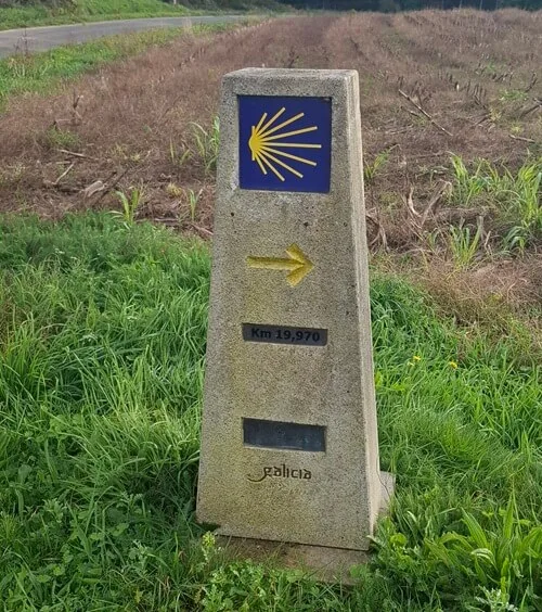 Patník 20 kilometrů Santiago